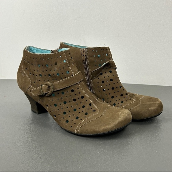 Marc Softwalk Suede Perforated Leather Heeled Boots - Picture 1 of 8